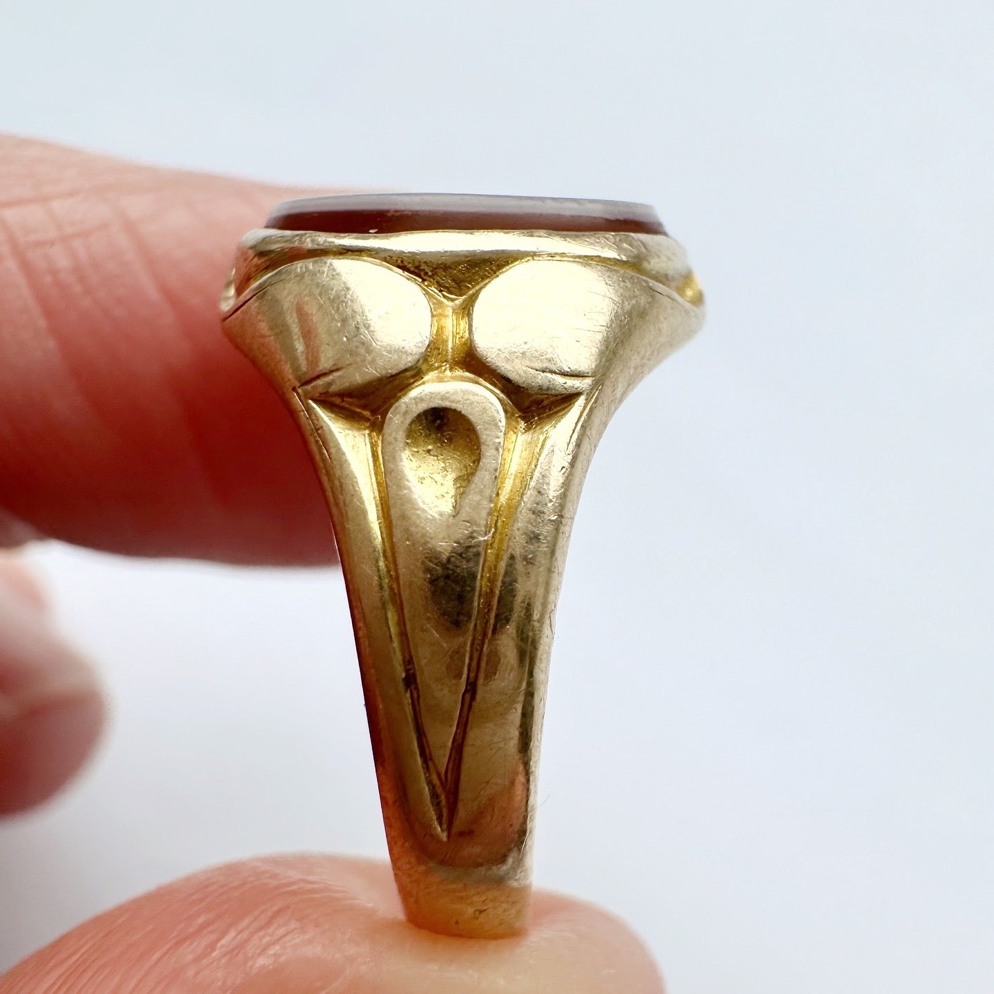 Antique 15ct & sardonyx signet ring