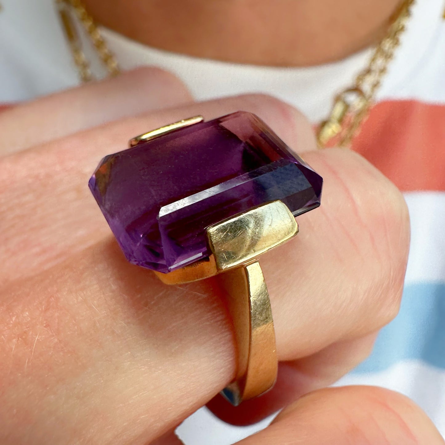 Vintage 18ct gold & amethyst cocktail ring