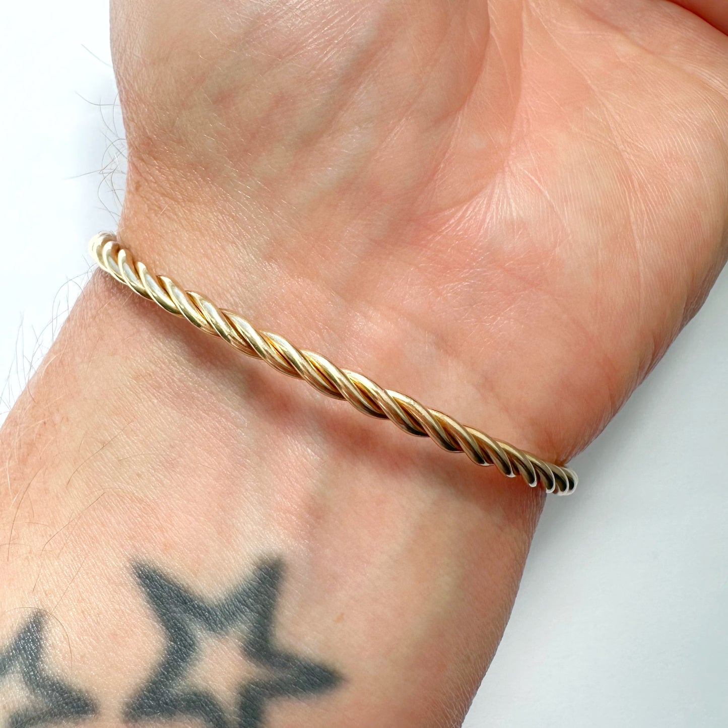 Vintage 9ct gold twisted torque bracelet