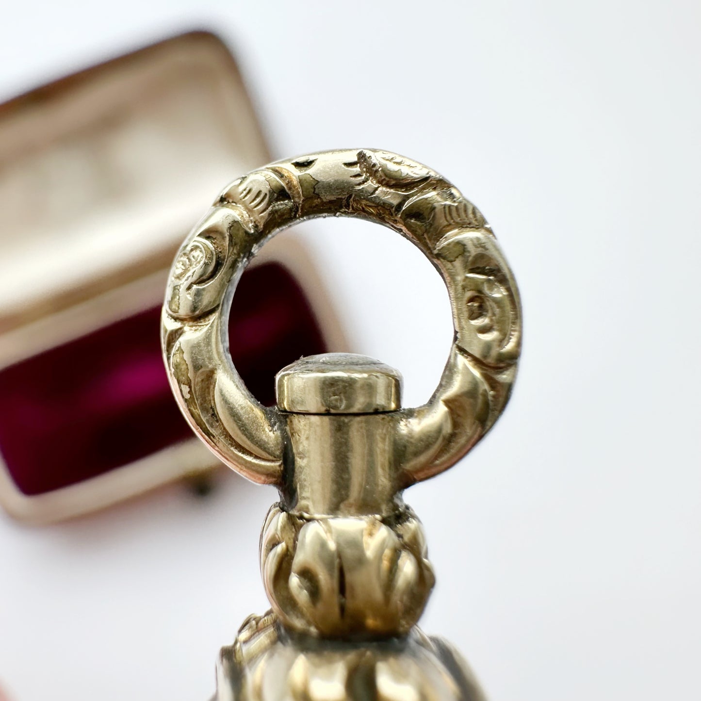 Antique 9ct gold watch key charm