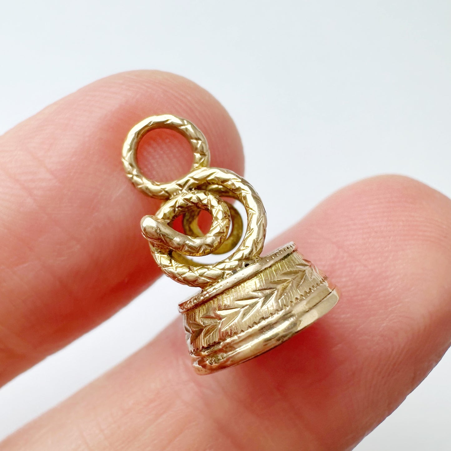 Antique 15ct gold & malachite snake fob