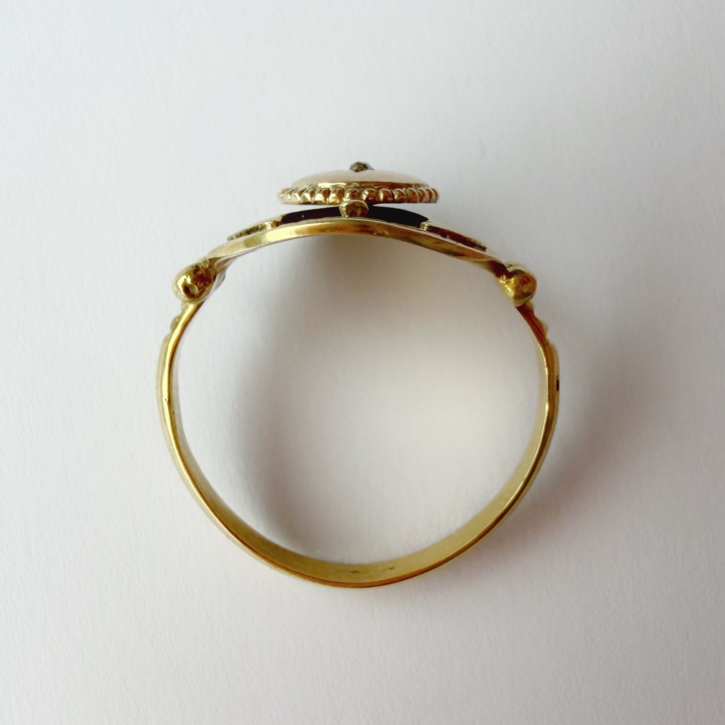 Antique 14ct gold & rose cut diamond Disc of Phaistos ring