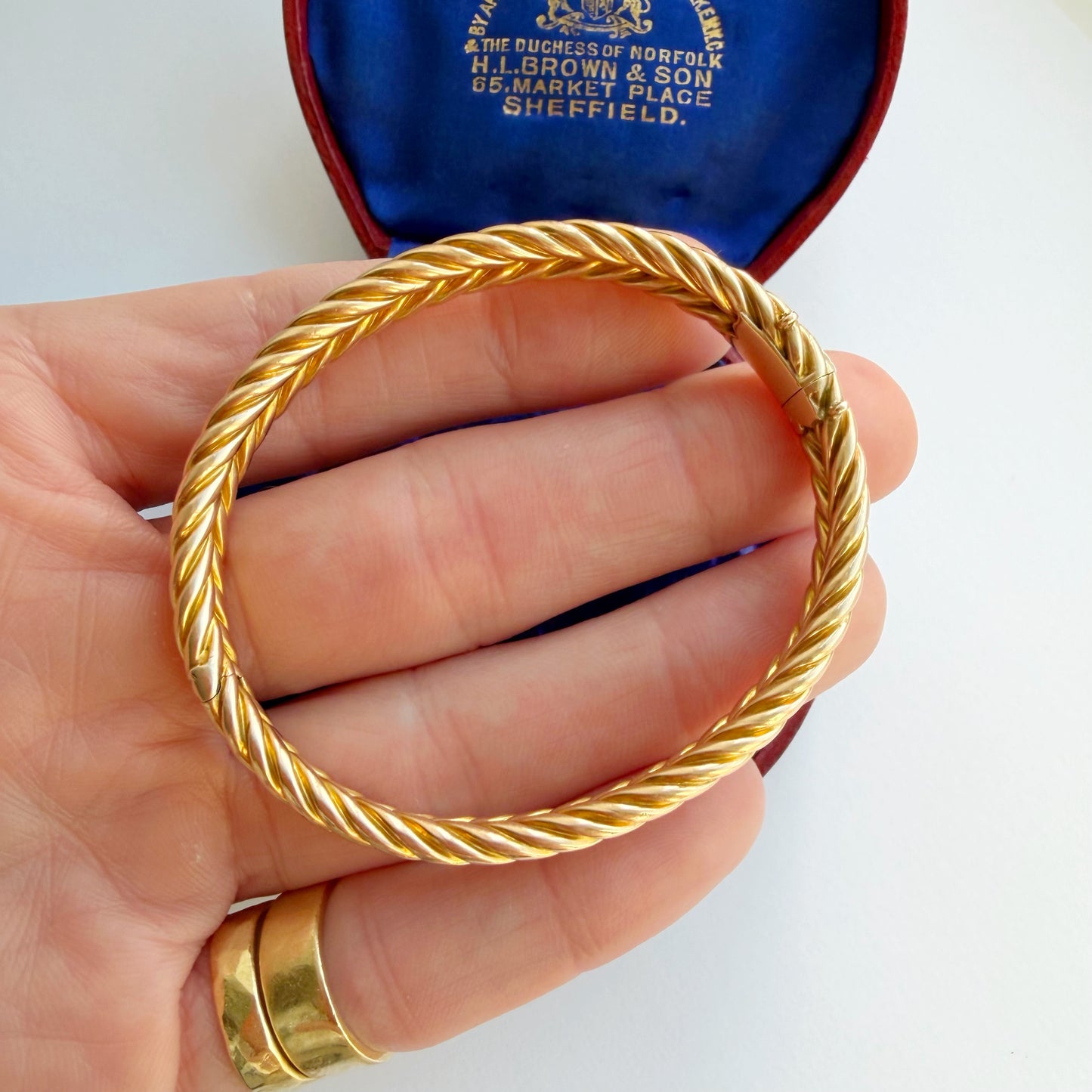 Antique 15ct gold twisted bracelet