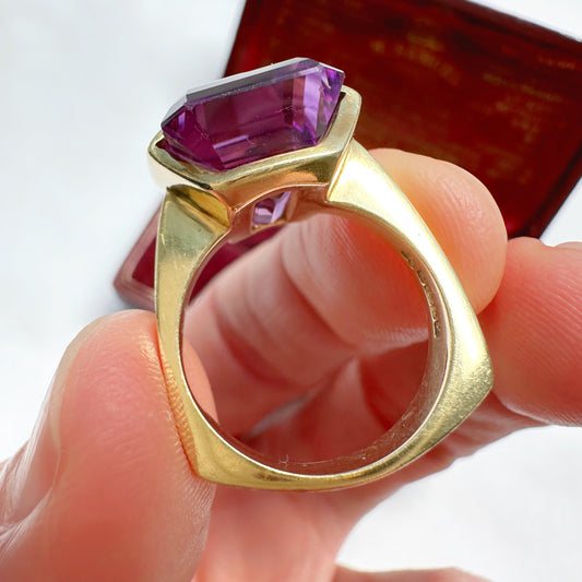 Vintage 18ct gold & amethyst cocktail ring