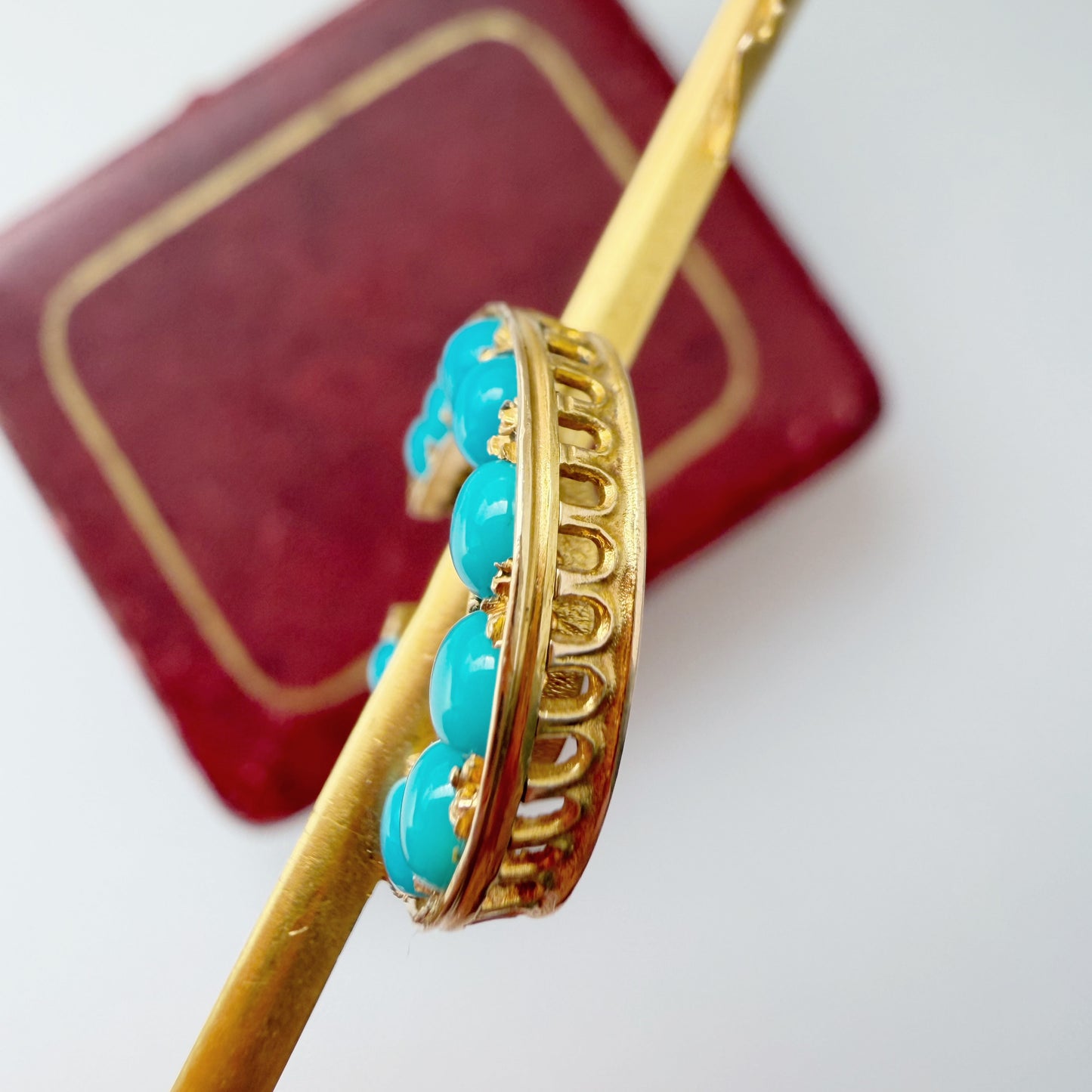 Victorian 15ct gold & turquoise arrow double pendant