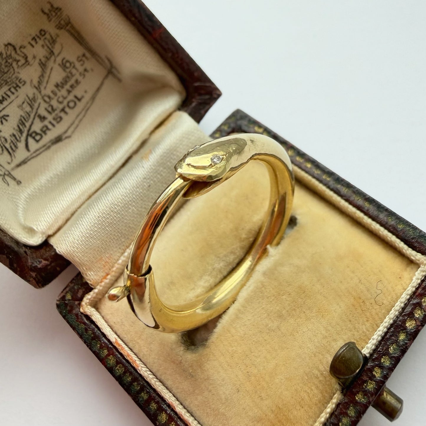 18ct gold & diamond ouroboros snake bolt ring