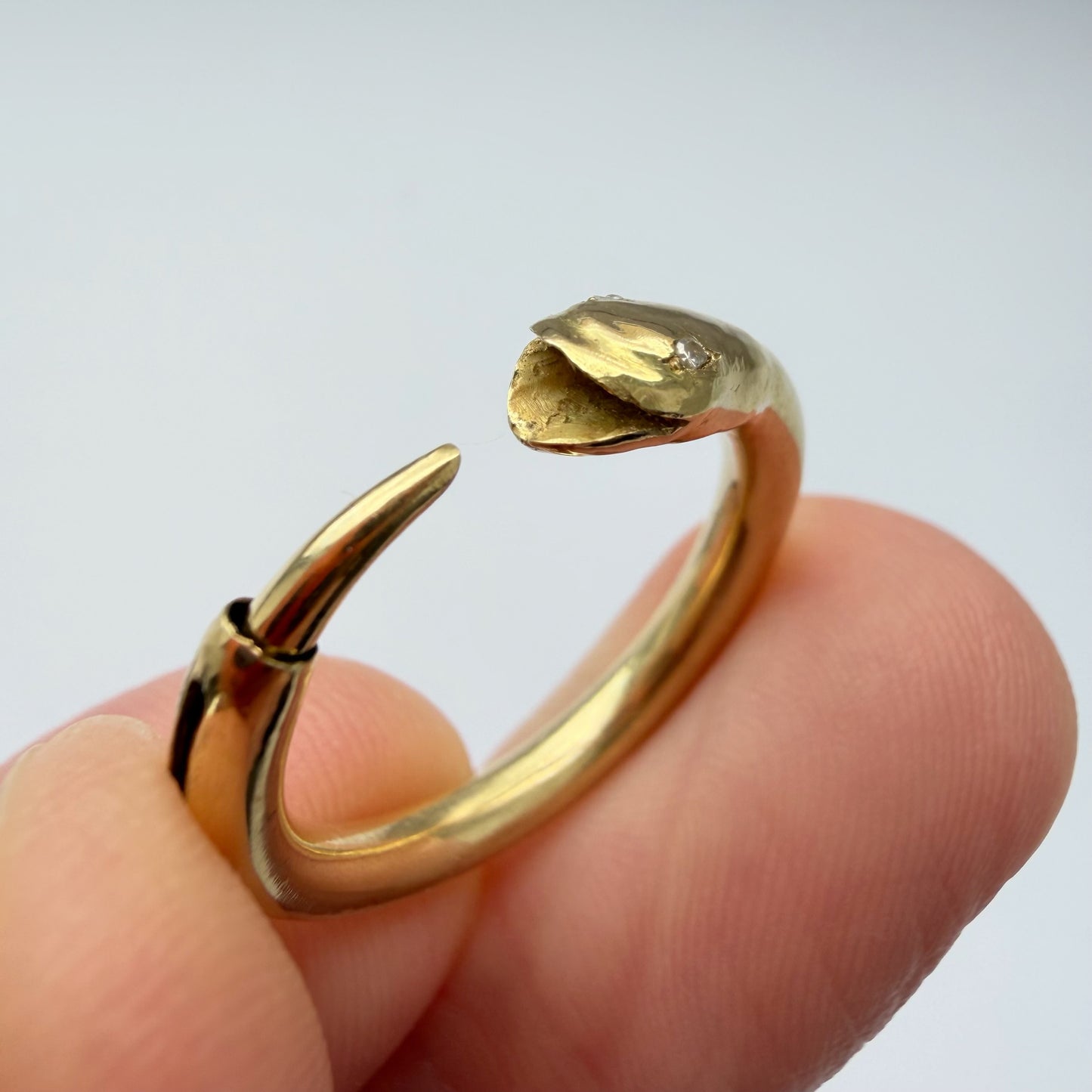 18ct gold & diamond ouroboros snake bolt ring
