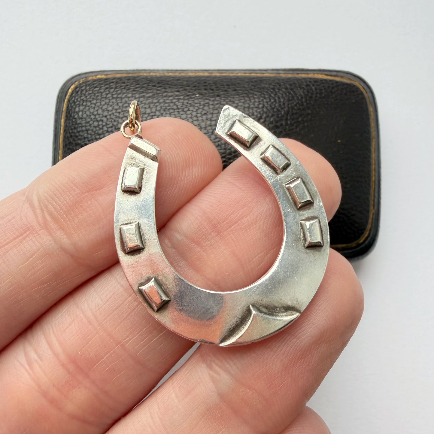 Victorian sterling silver & 9ct gold horseshoe pendant