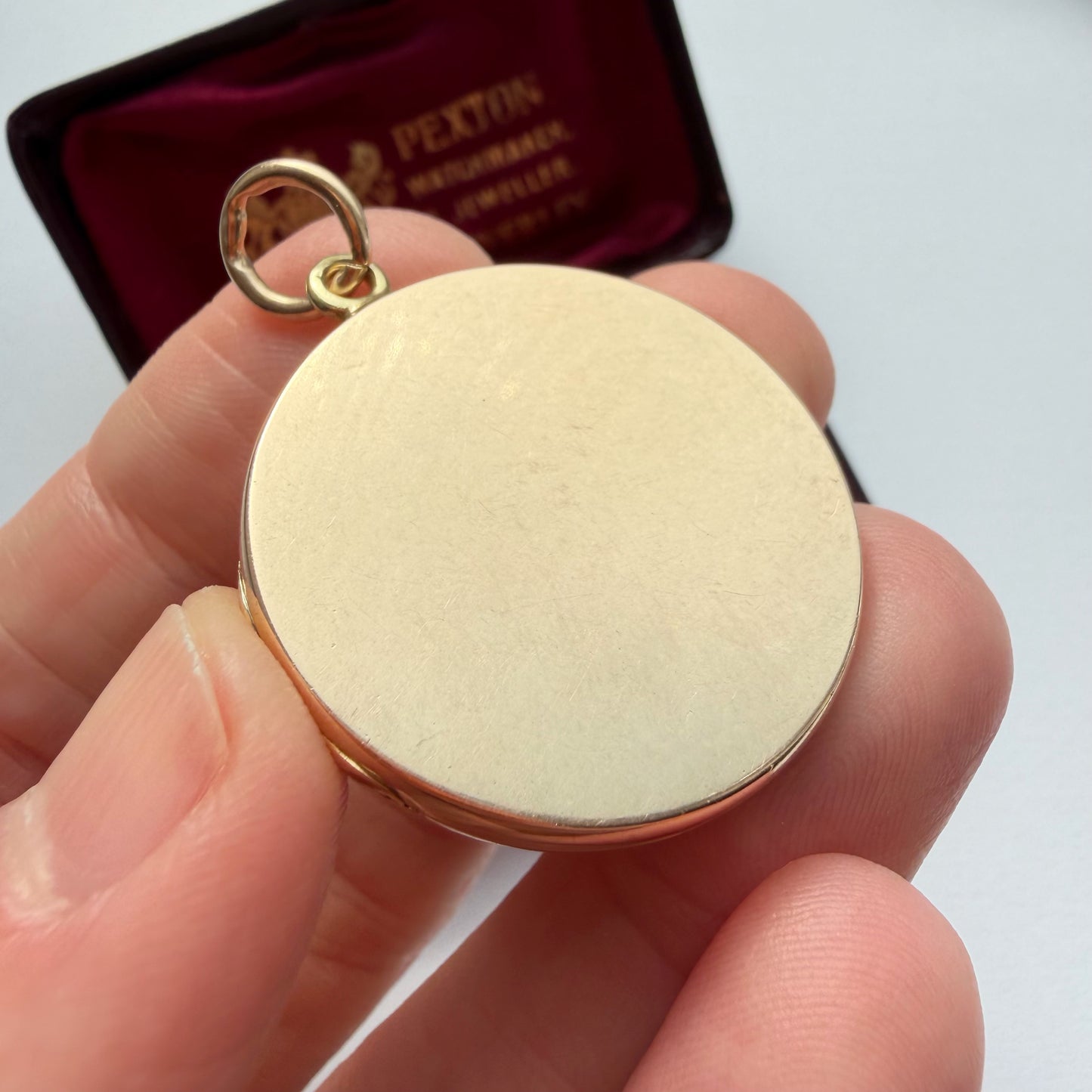 Antique 15ct gold locket