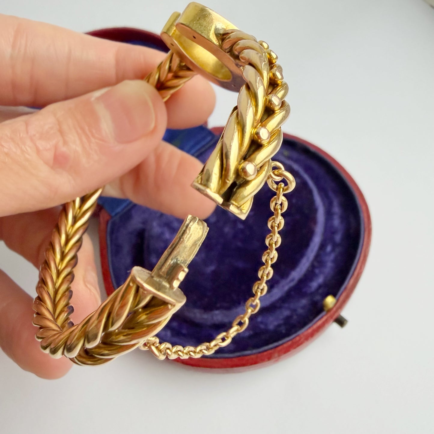 Antique 15ct gold & diamond horseshoe bracelet