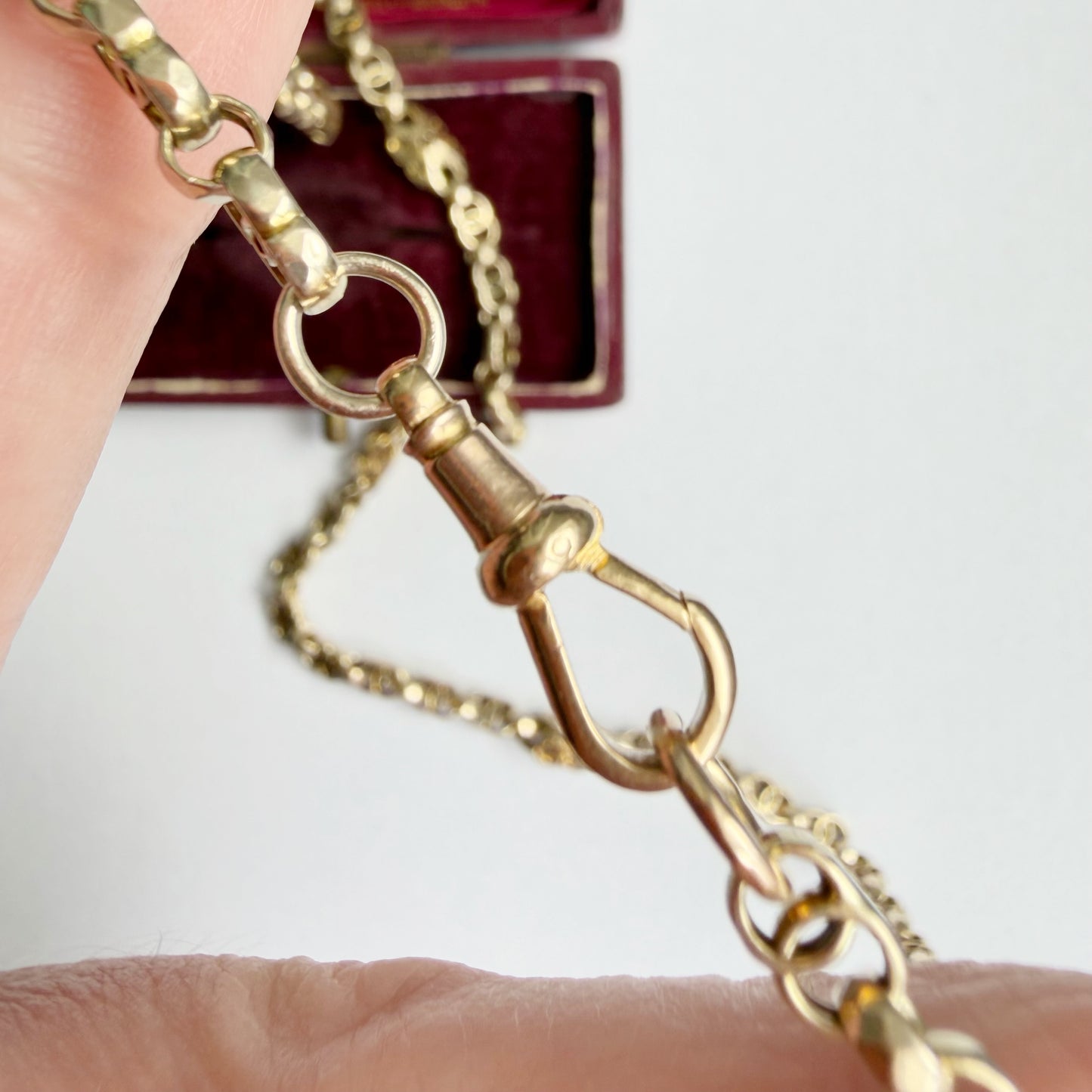 Antique 9ct yellow gold star link chain with dog clip