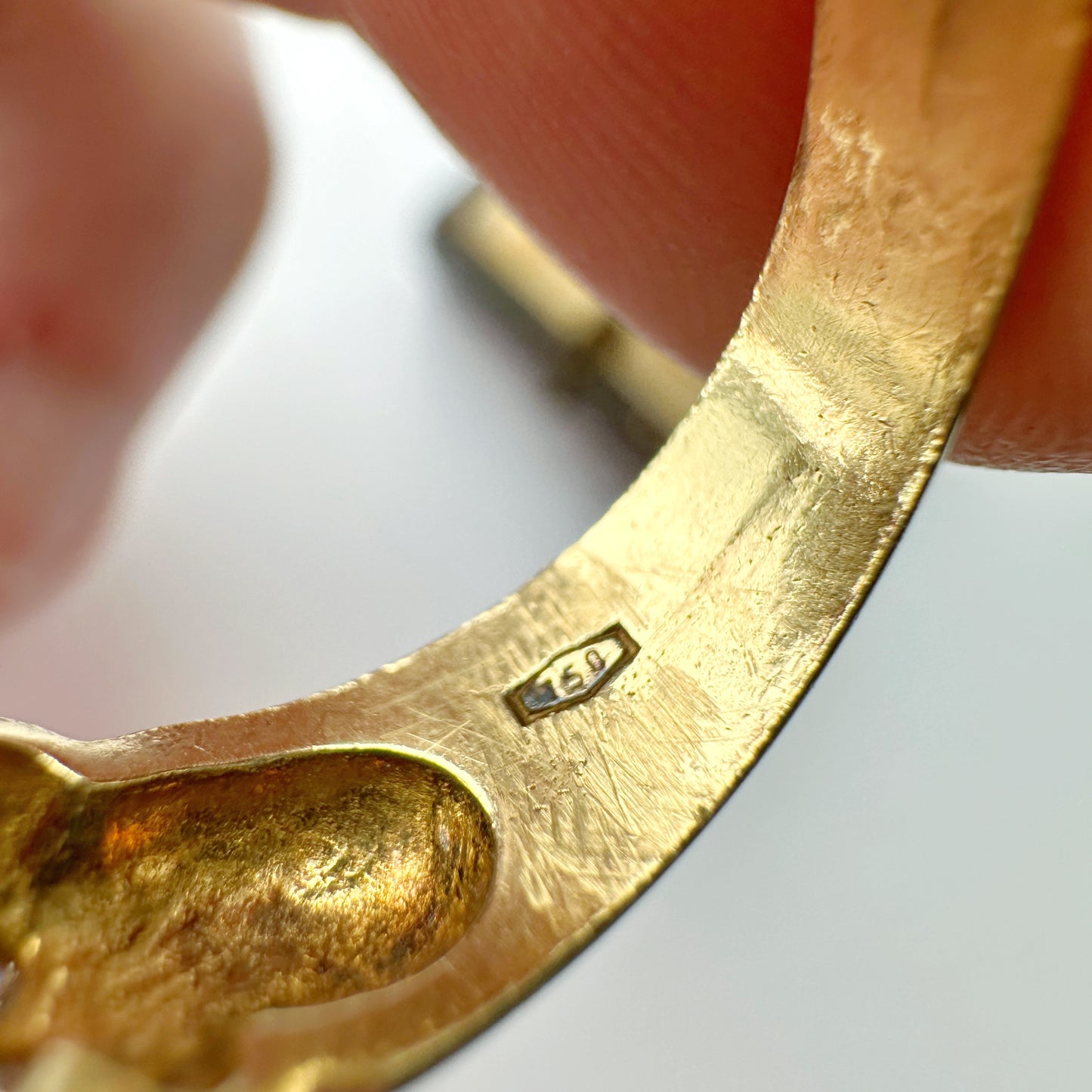 Vintage 18ct gold & diamond heart ring
