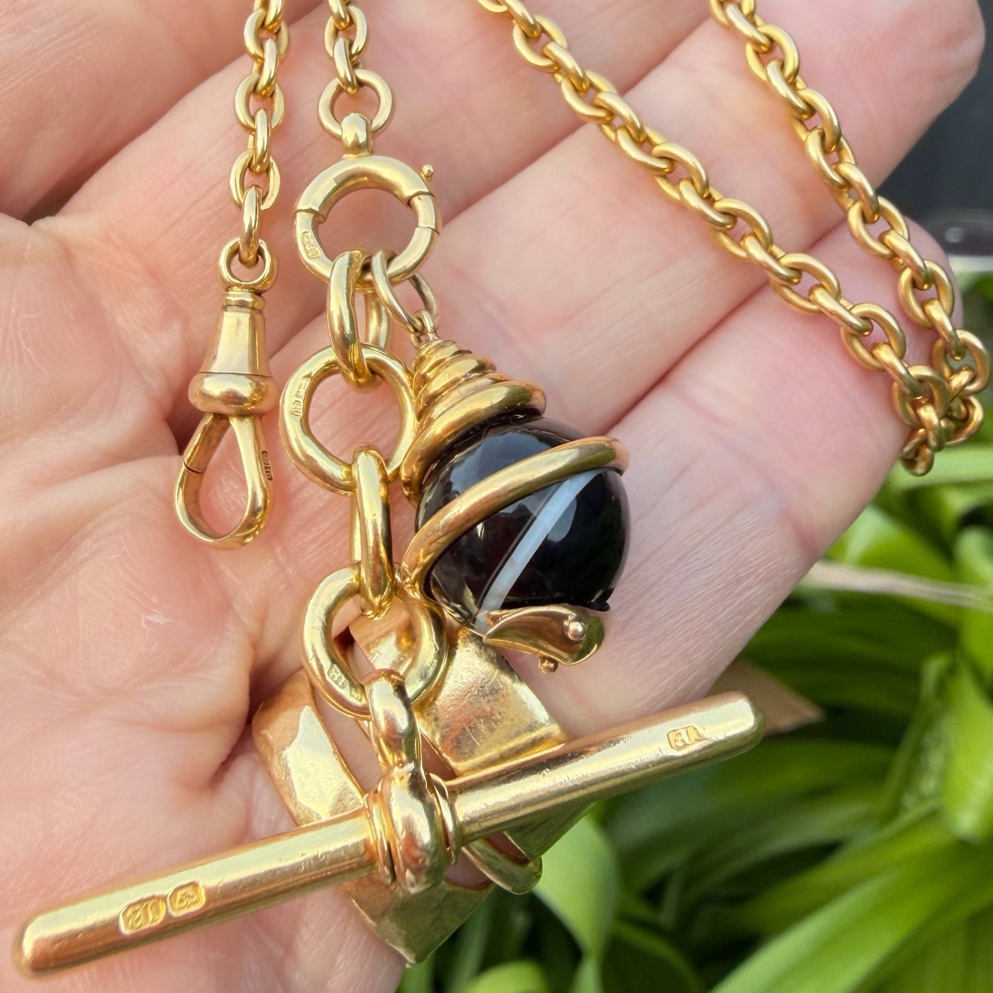 Victorian 18ct gold & banded agate snake charm