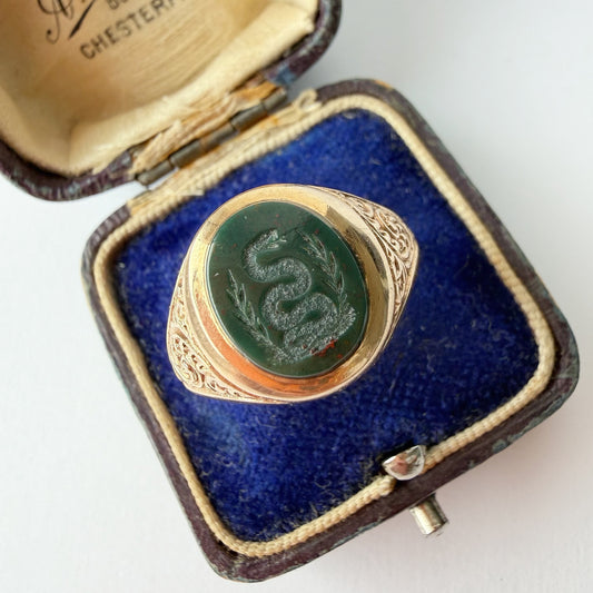 Vintage 9ct gold & bloodstone snake signet ring