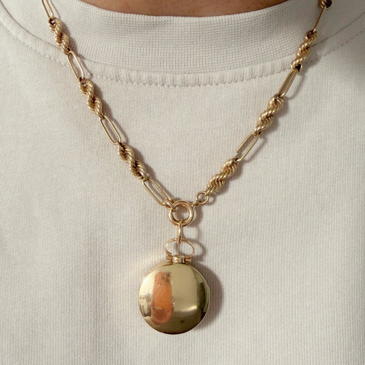 Antique 14ct gold locket