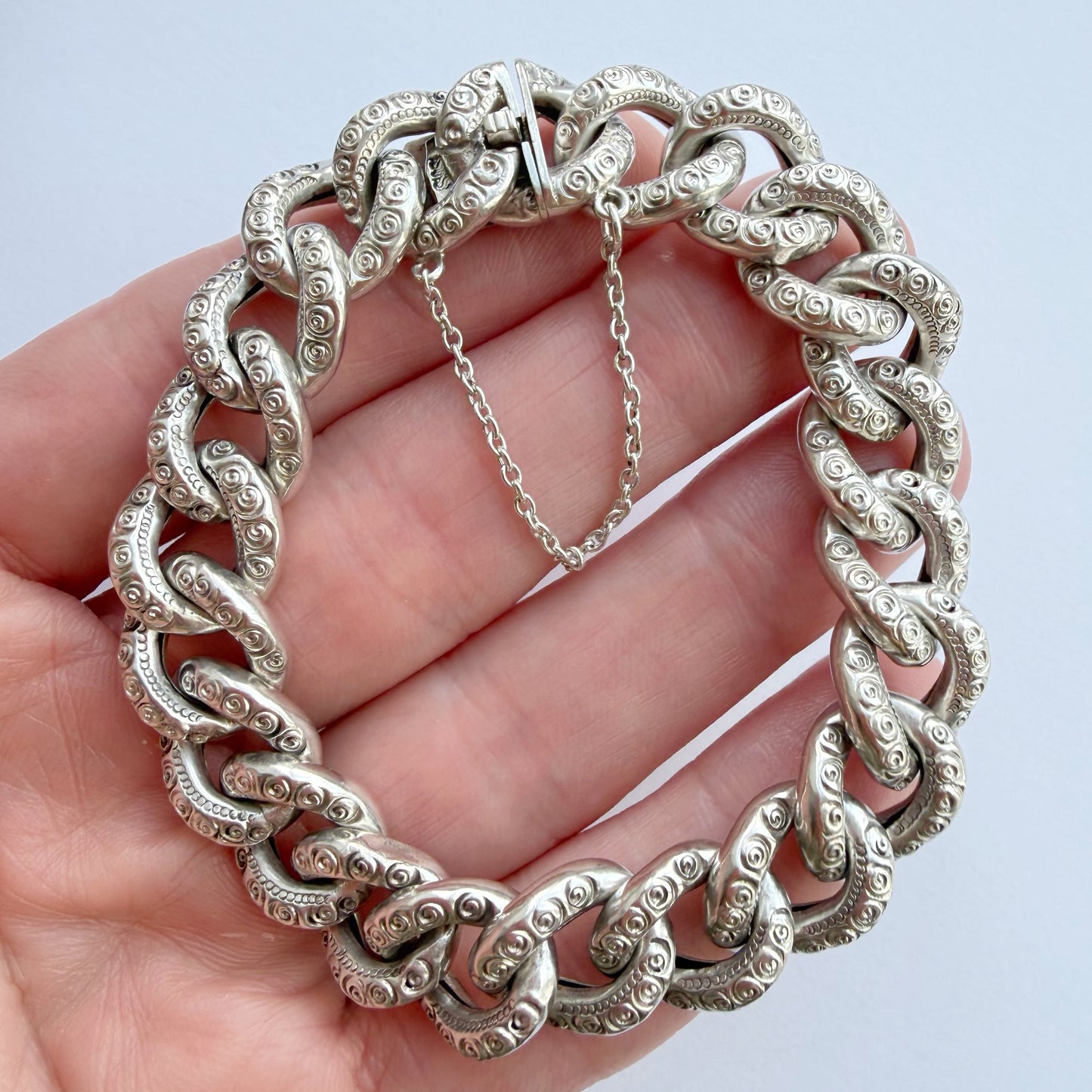 Antique decorative silver curb bracelet