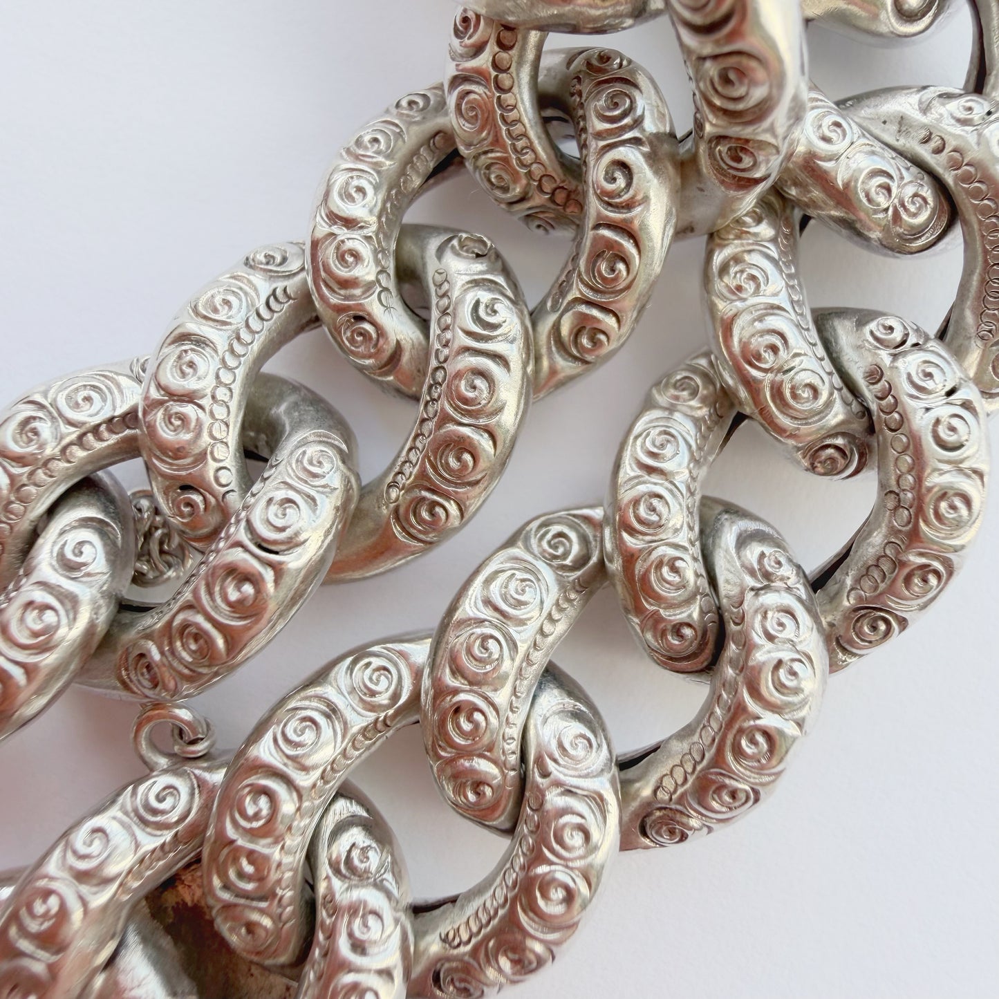 Antique decorative silver curb bracelet