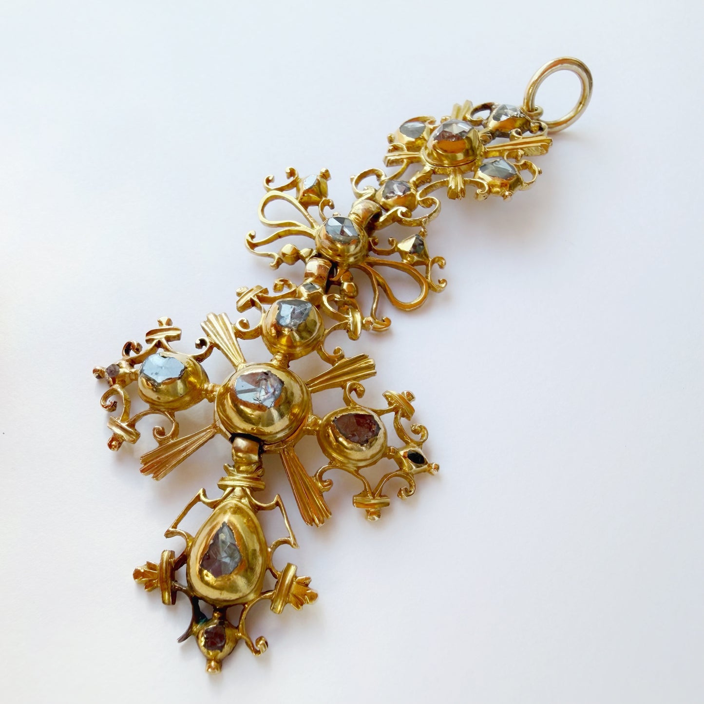 Spanish 18th Century high carat & diamond pendant