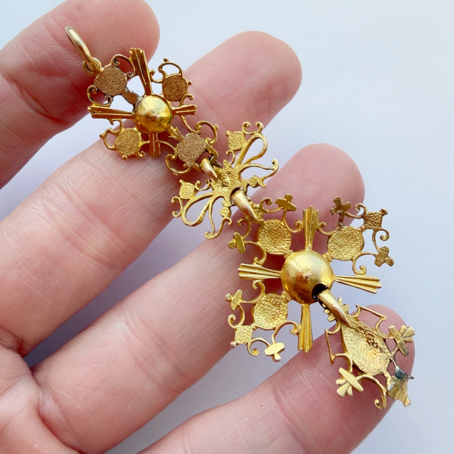 Spanish 18th Century high carat & diamond pendant