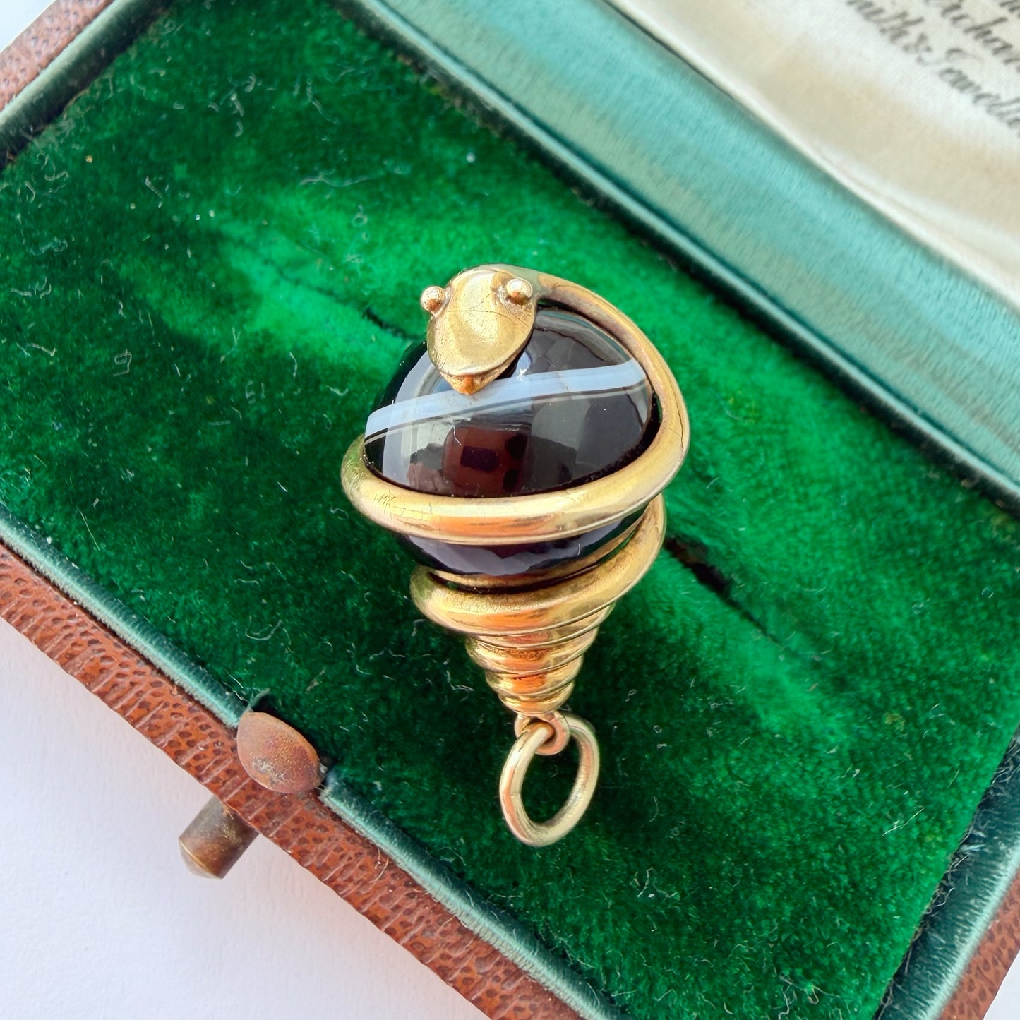 Victorian 18ct gold & banded agate snake charm