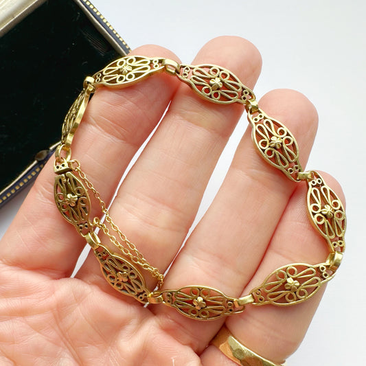 Antique French 18ct gold filigree lozenge link bracelet