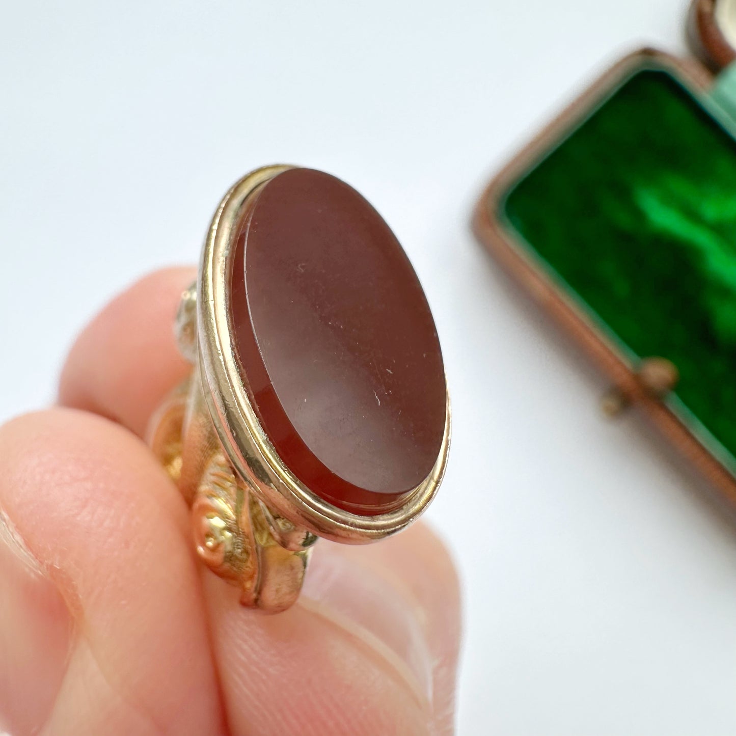 Antique 9ct gold & carnelian dolphin fob