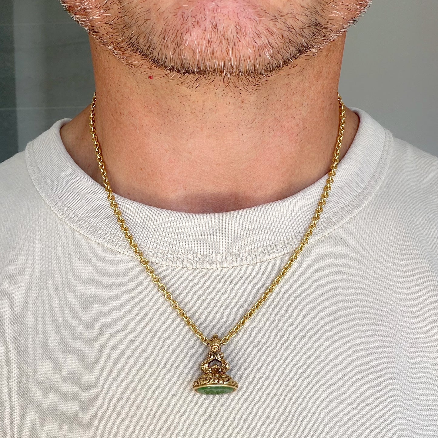Antique 15ct gold & chrysoprase lion intaglio seal