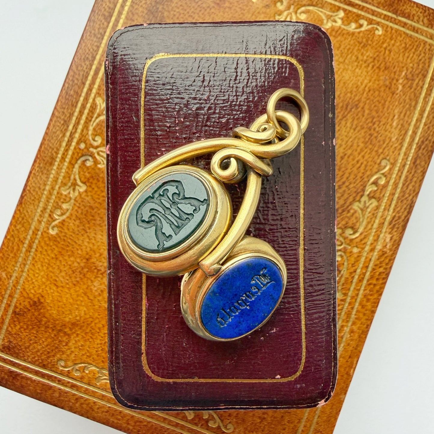 Victorian 18ct gold, lapis & bloodstone spinning locket