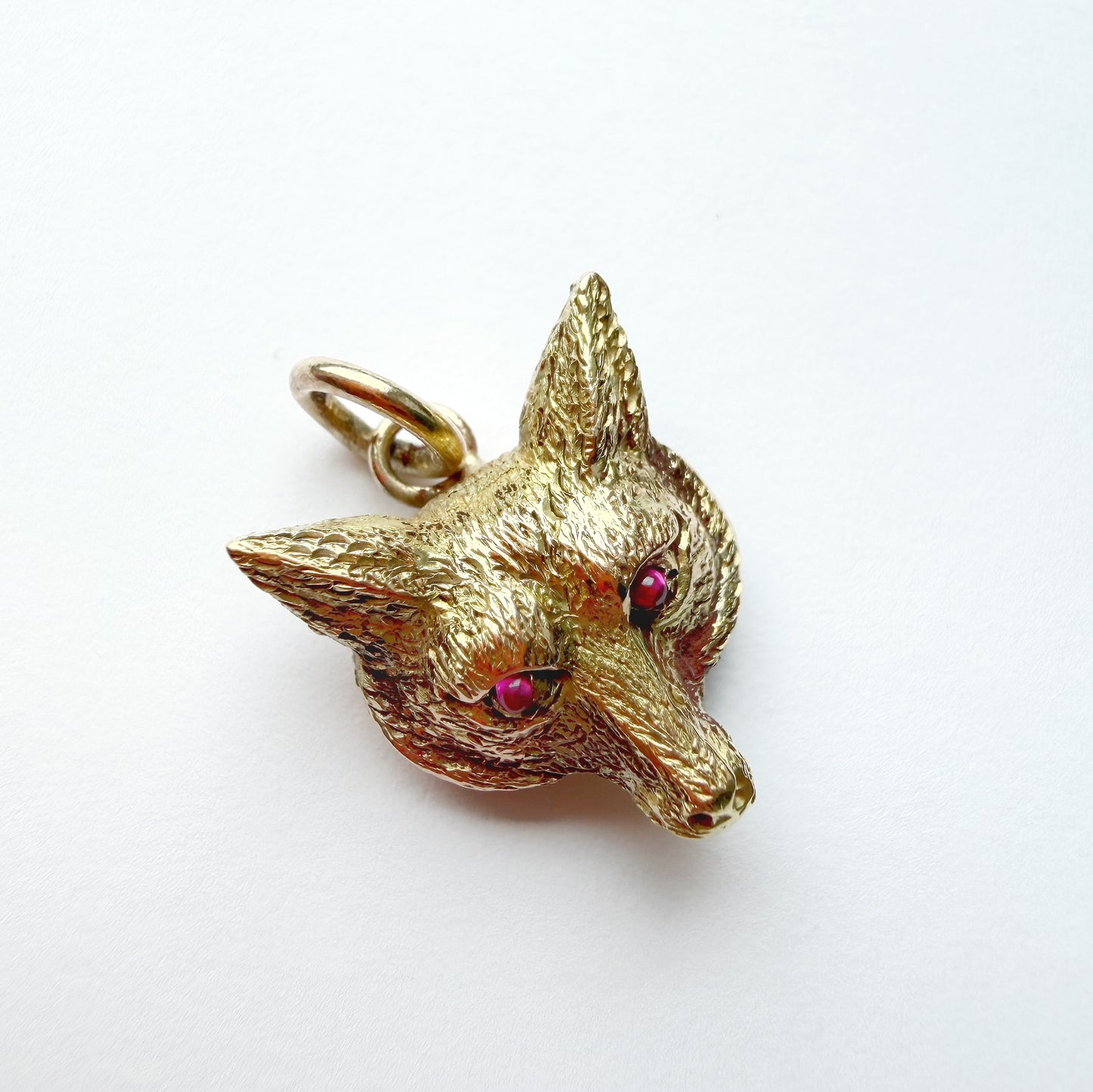 Antique 15ct gold & ruby fox charm
