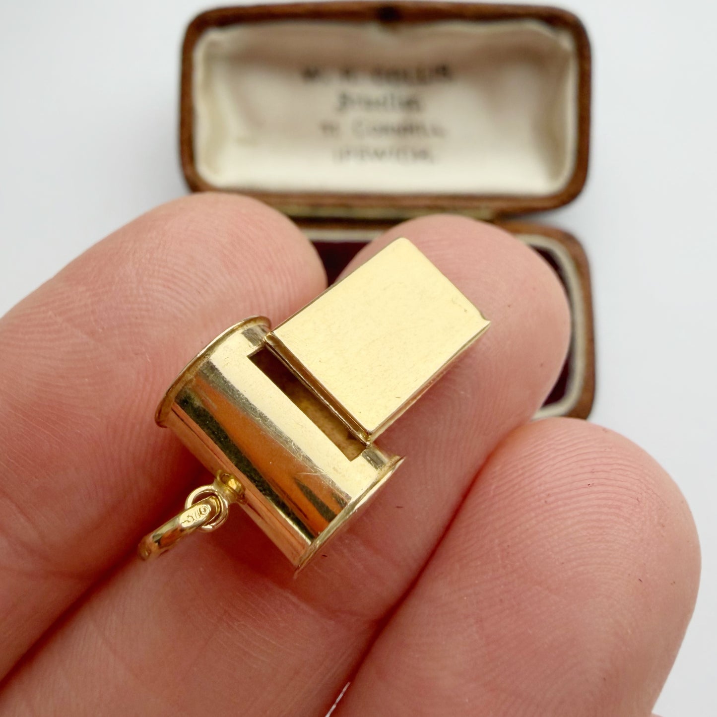 Vintage 9ct whistle charm